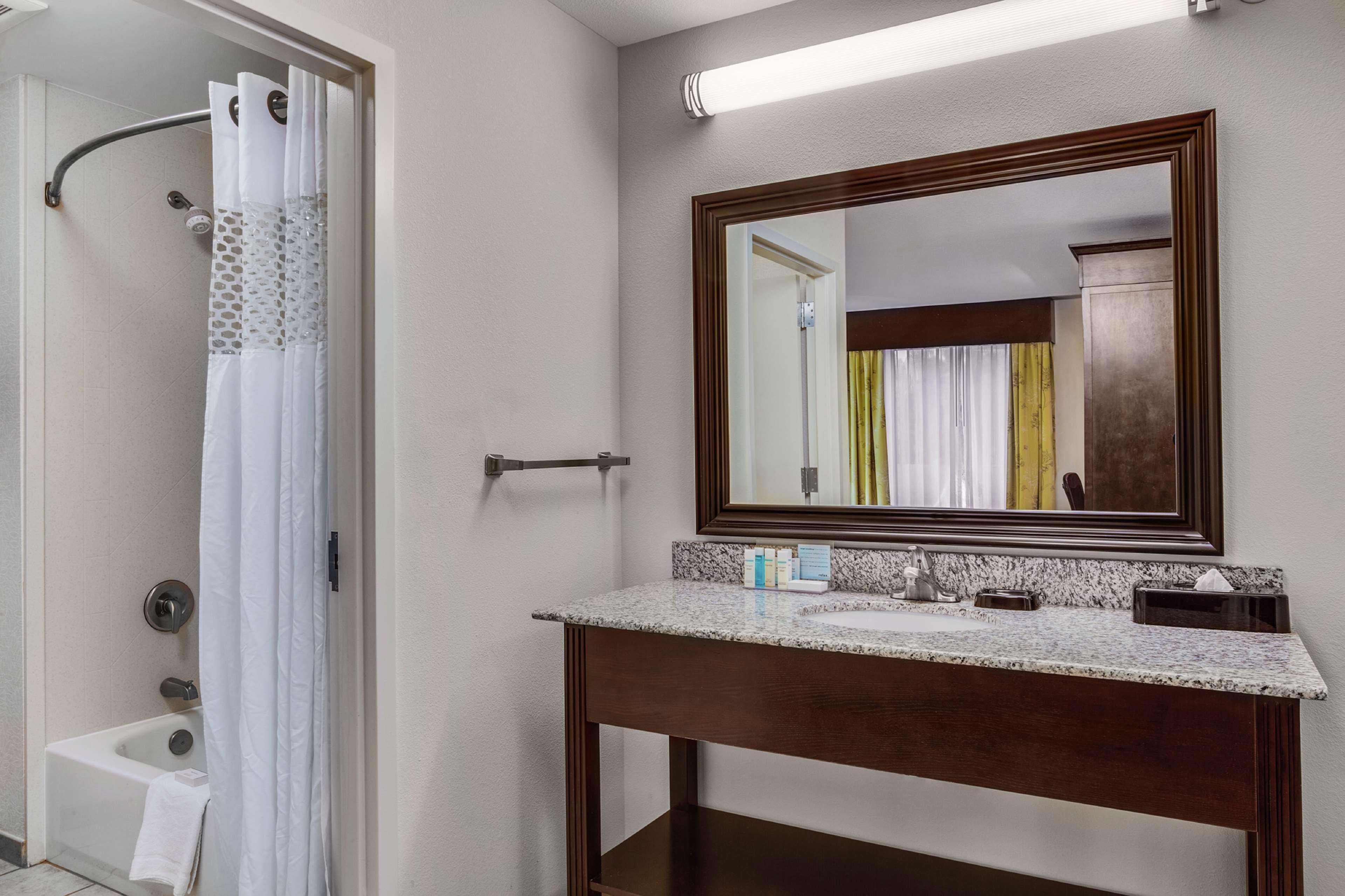 Hampton Inn Озарк Екстер'єр фото